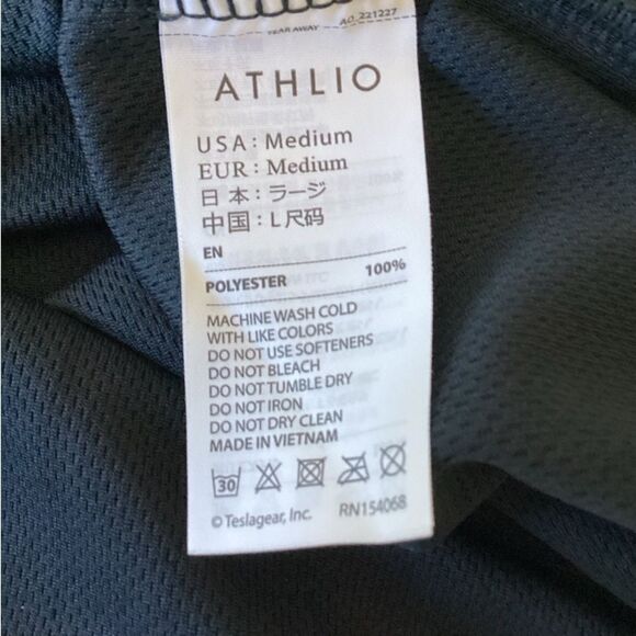 Athlio T-Shirt Men’s Size Medium Color Black 100% Polyester - Picture 5 of 8